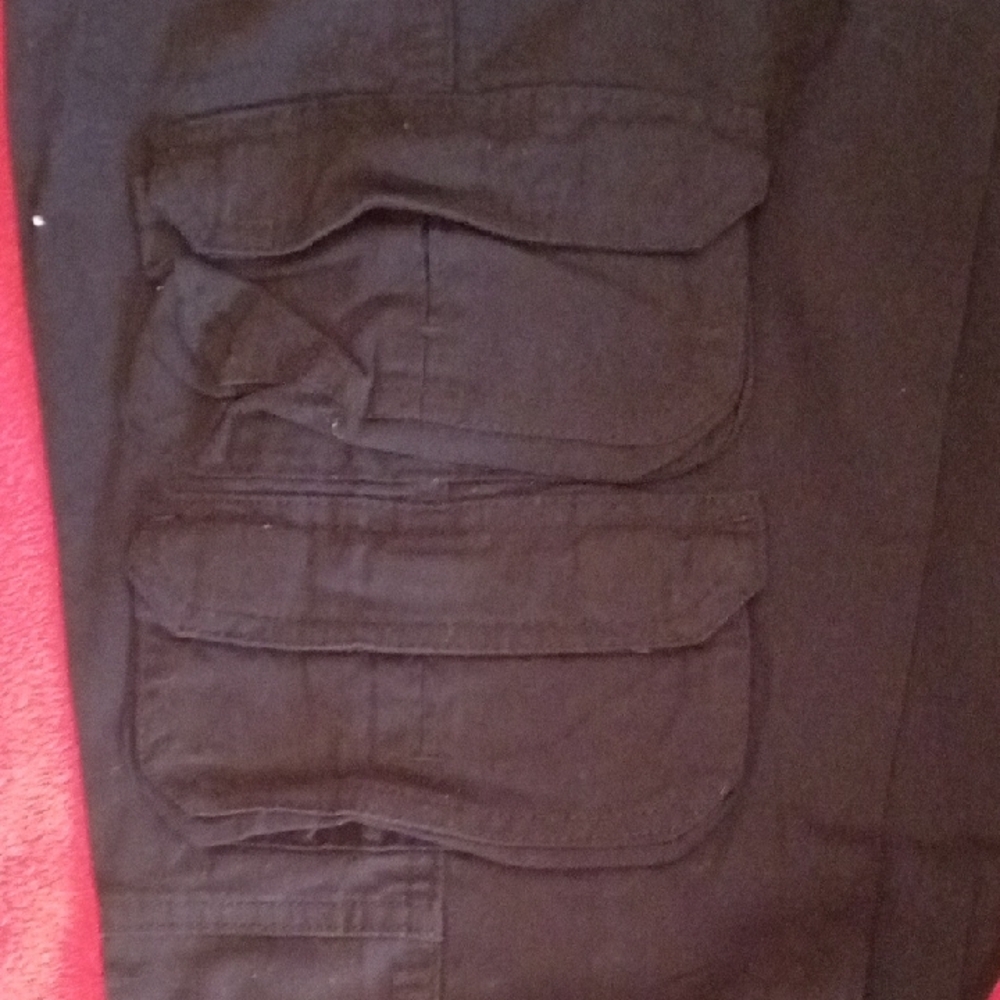 Men's Black Cargo Pants - Picture 6 of 6